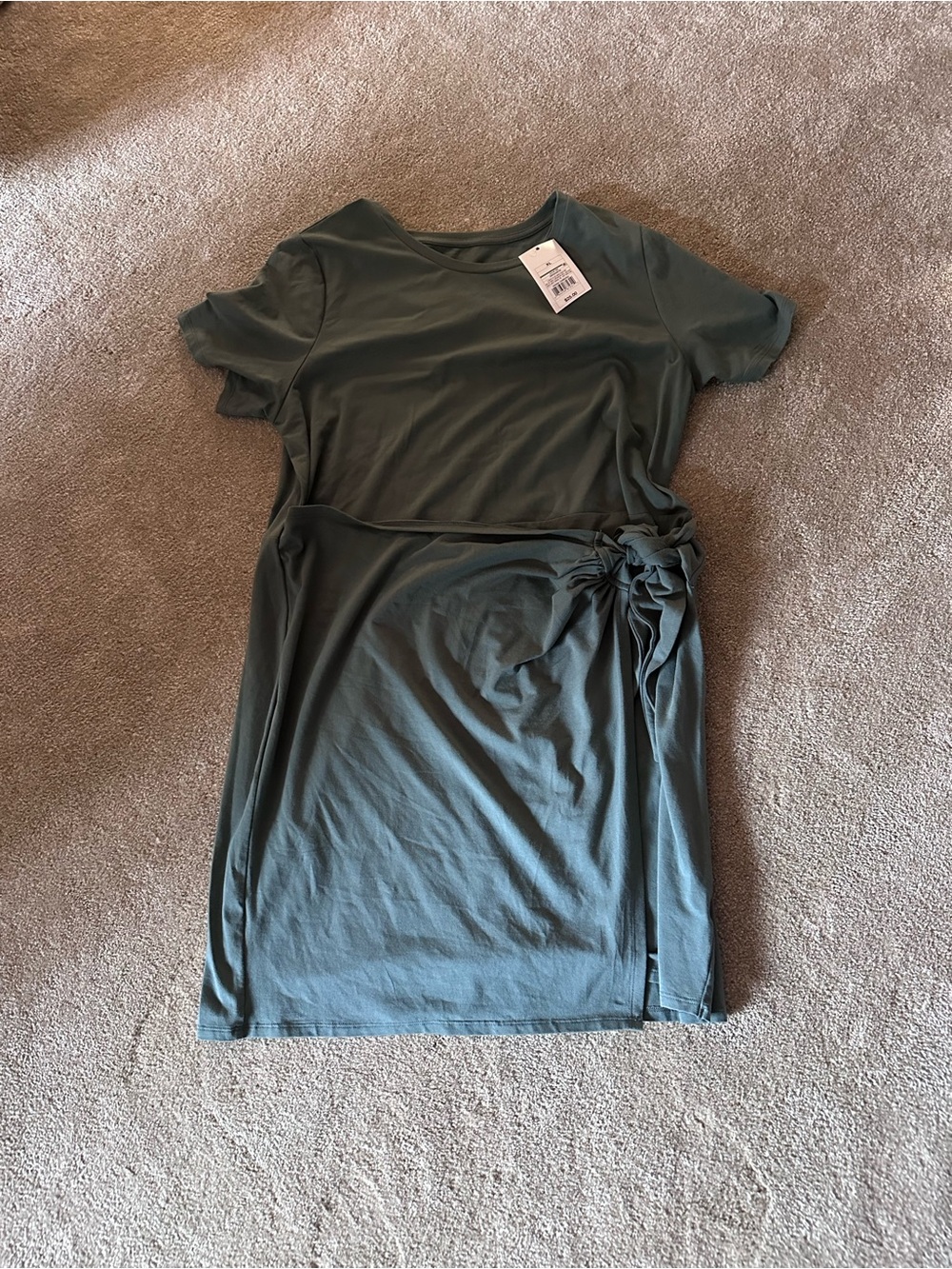 Women’s Short Sleeve Tie-Waist Dress in Green